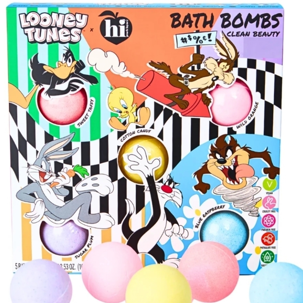 Looney Tunes 5 Bath Bombs 3.5oz each Brand New